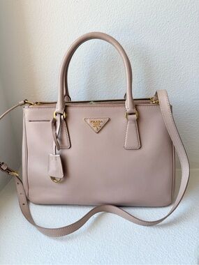 Prada Saffiano Leather Satchel in Dusty Pink Authenicated